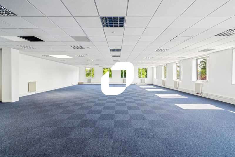 A louer Local d'activité 810m² Villepinte