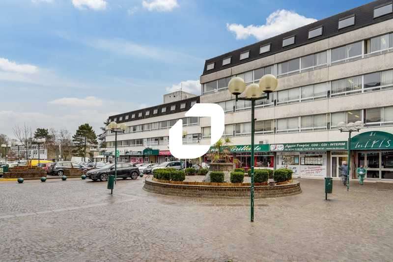 A louer Bureaux 1825m² Ris orangis