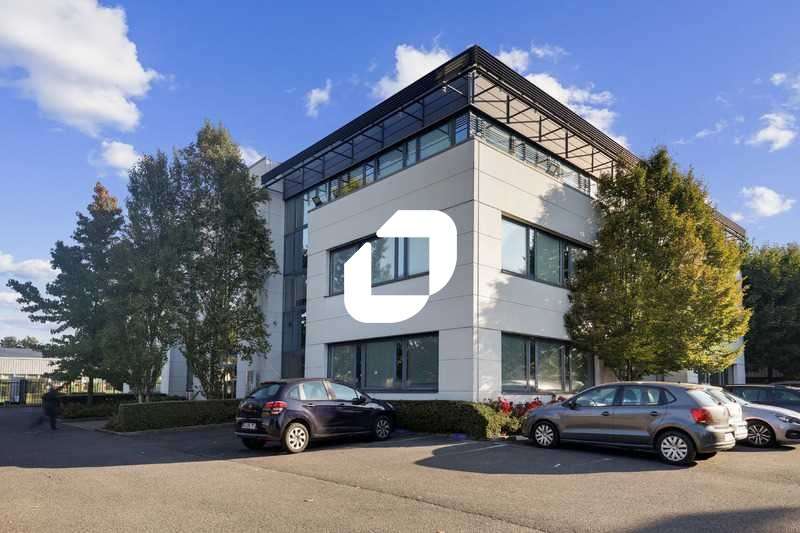 A louer Bureaux 1061m² Les ulis