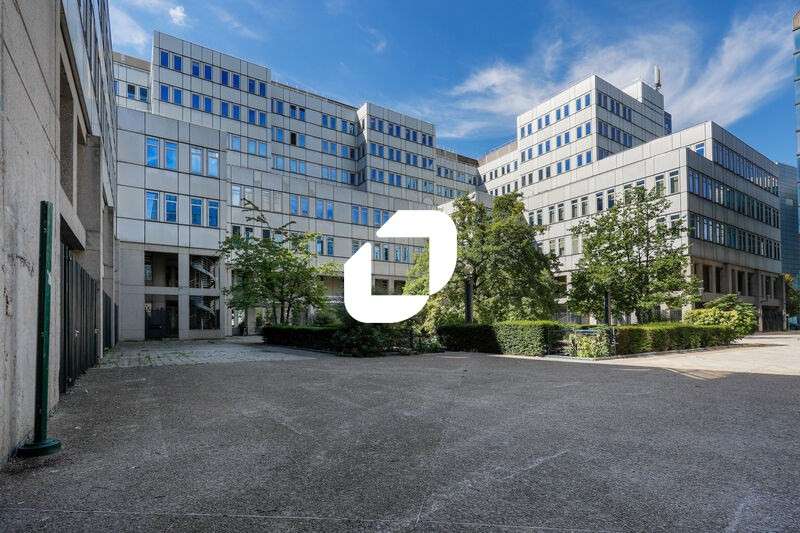 A louer Bureaux 16359m² Noisy le grand