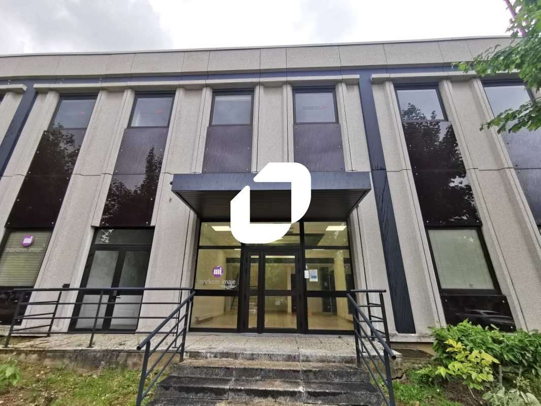 A louer Bureaux 1148m² Antony