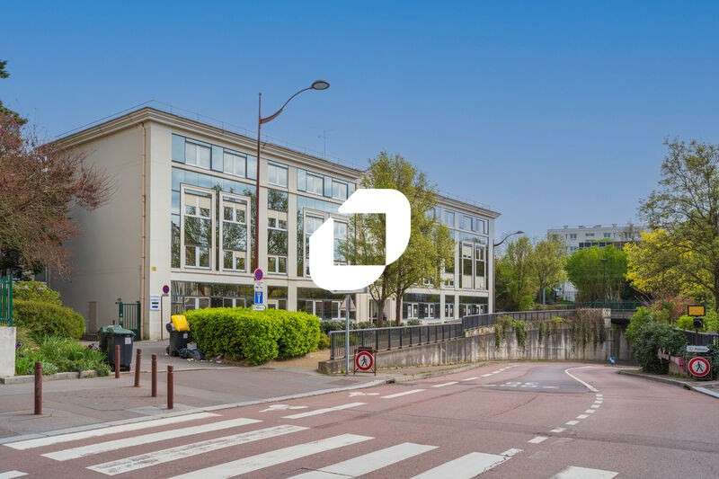 A louer Bureaux 225m² Versailles