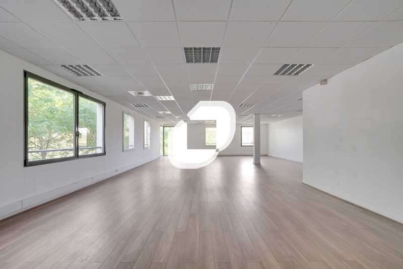 A louer Bureaux 436m² Montevrain