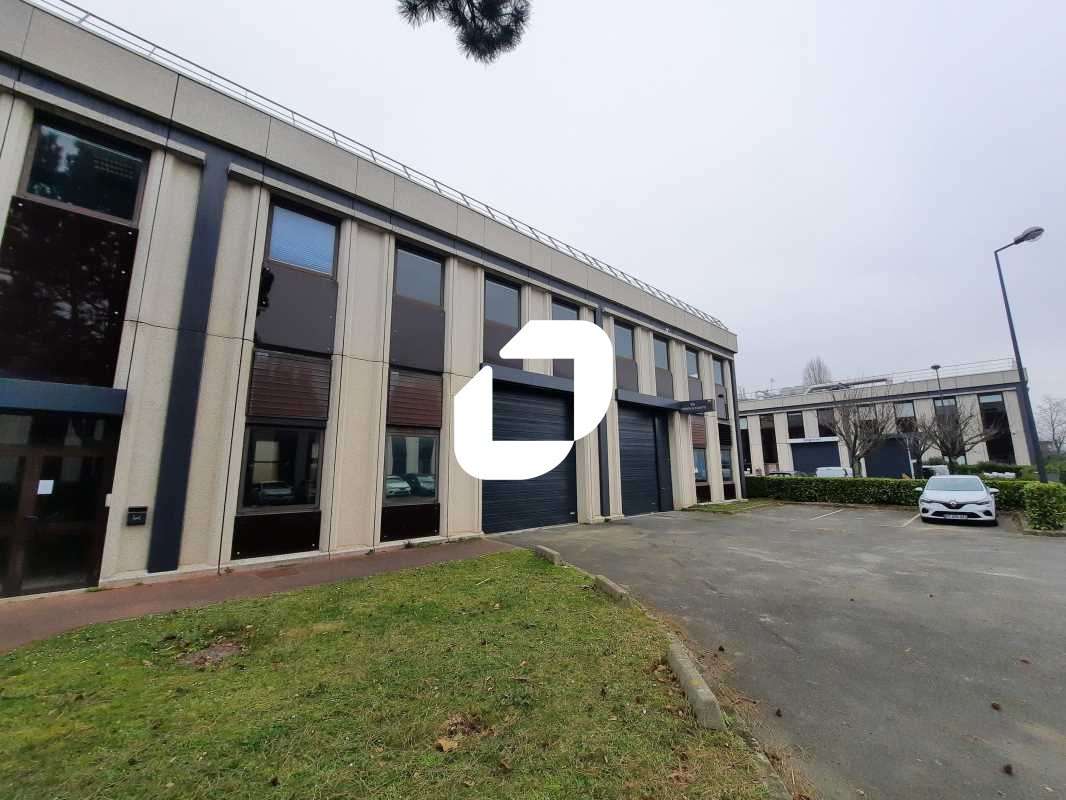 A louer Bureaux 689m² Villebon sur yvette