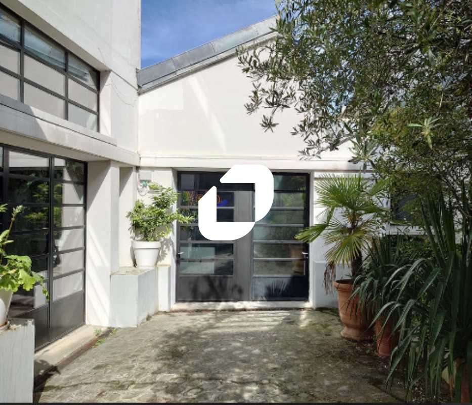 Vente Bureaux 146m² Cachan