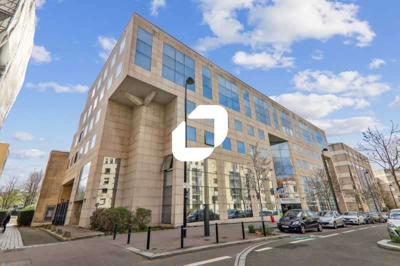 A louer Bureaux 1167m² Guyancourt