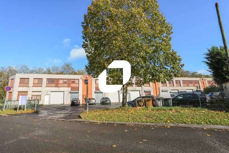 A louer Bureaux 72m² Lisses