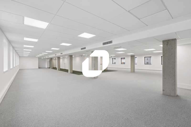 A louer Bureaux 2472m² Nanterre