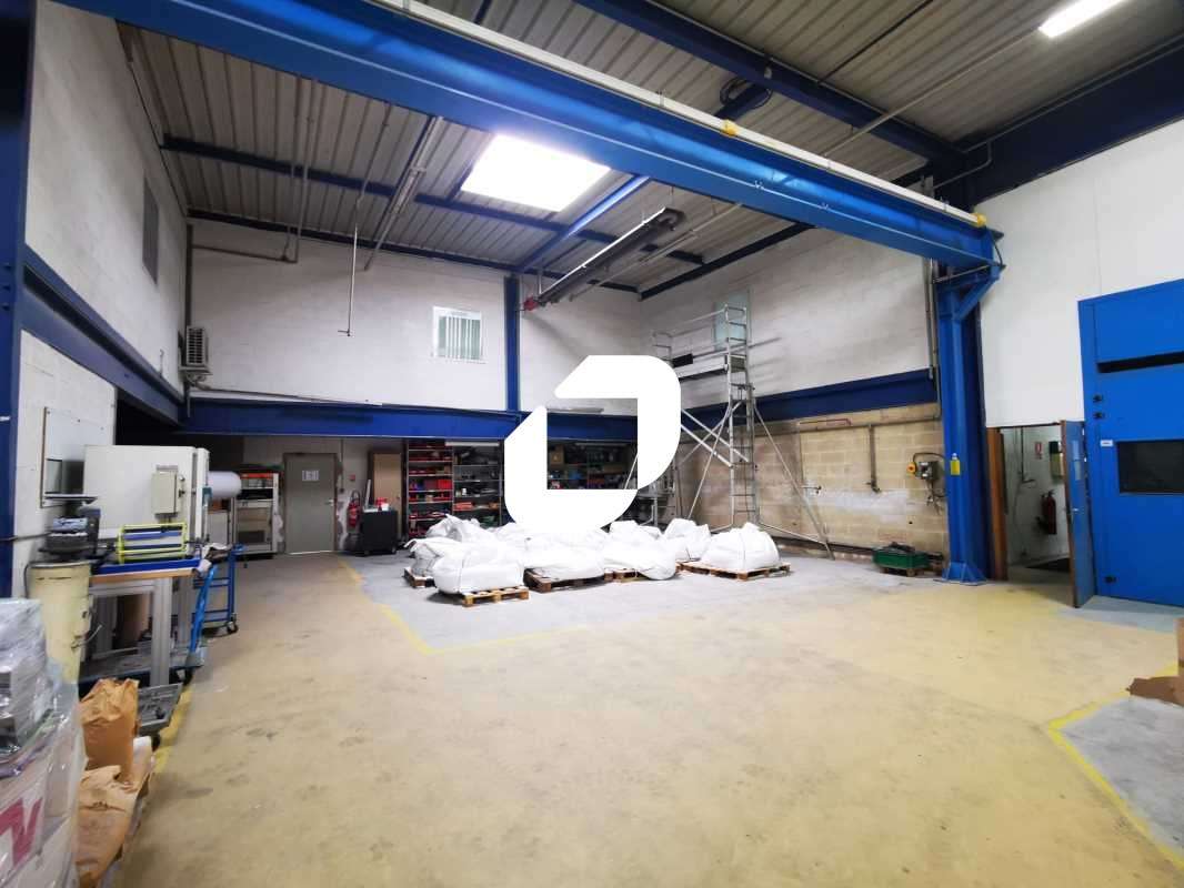 A louer Local d'activité 1063m² Chelles