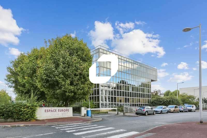A louer Bureaux 2242m² Evry courcouronnes