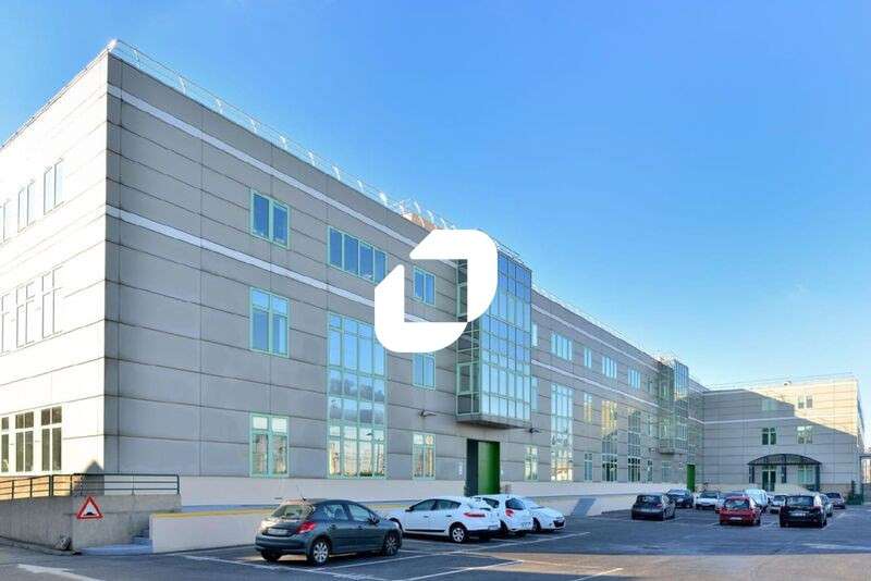 A louer Bureaux 3057m² Pantin