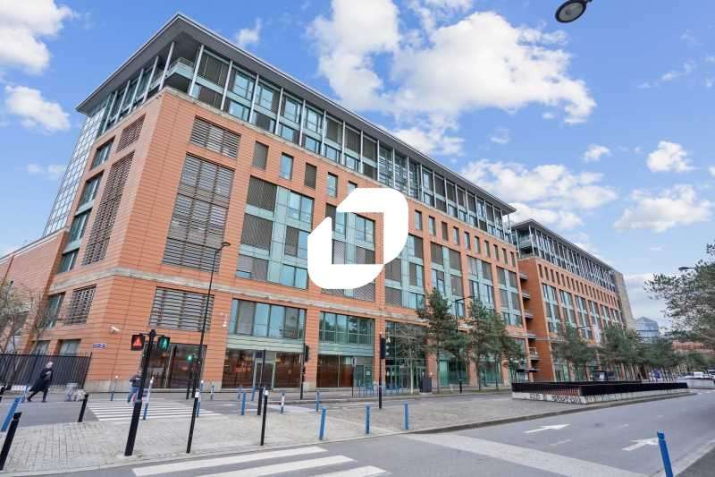 A louer Bureaux 1323m² Aubervilliers