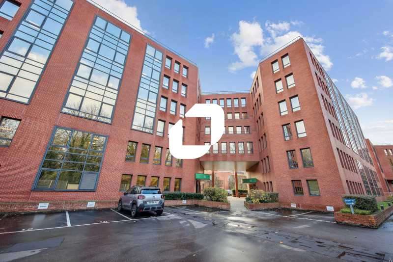 A louer Local d'activité 693m² Meudon la foret