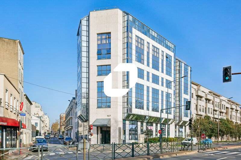 A louer Bureaux 966m² Asnieres sur seine