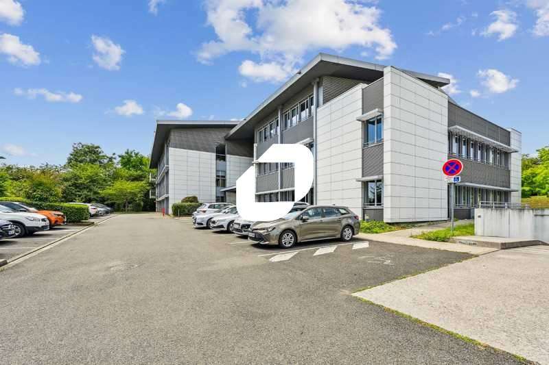 A louer Bureaux 743m² Roissy en france