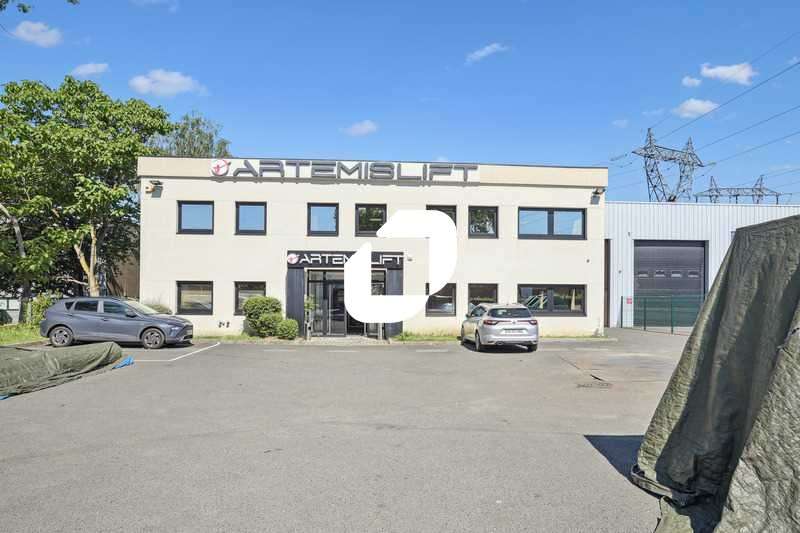 Vente Local d'activité 1220m² Lisses