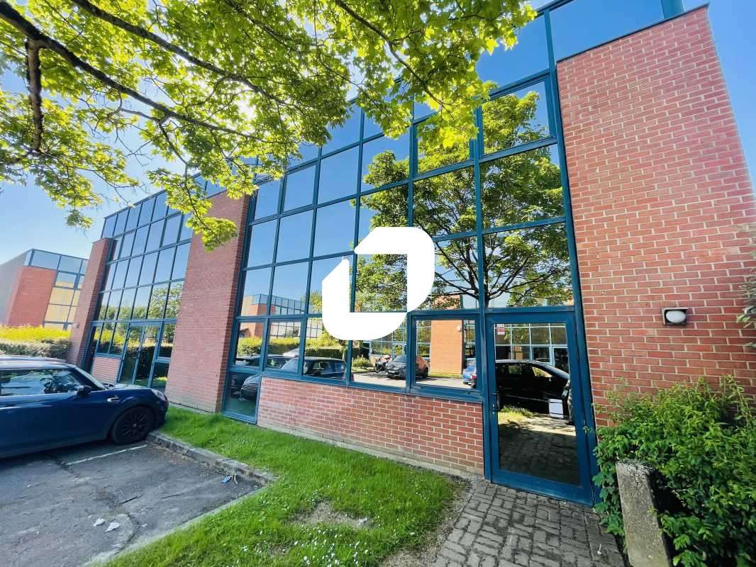 A louer Bureaux 332m² Savigny le temple