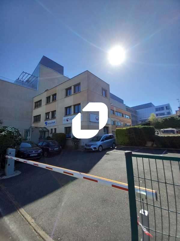 A louer Bureaux 163m² Chatillon