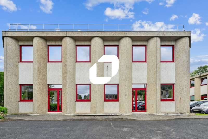 A louer Bureaux 165m² Tremblay en france