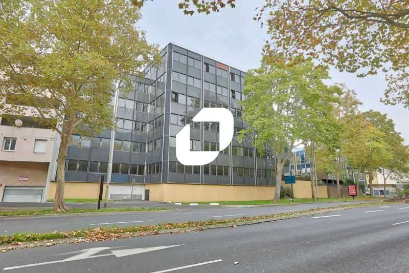 A louer Bureaux 1132m² Evry courcouronnes