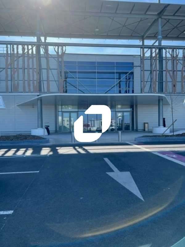 A louer Local commercial 586m² Pontault combault