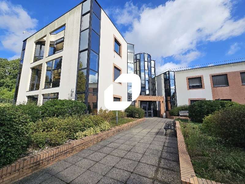 A louer Bureaux 660m² Jouy en josas