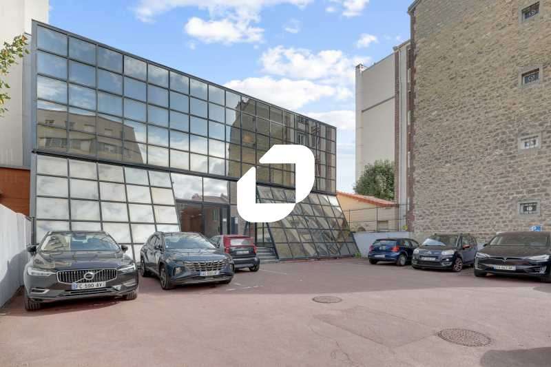 A louer Bureaux 232m² Courbevoie