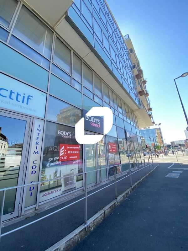 Vente Local commercial 94m² Roubaix
