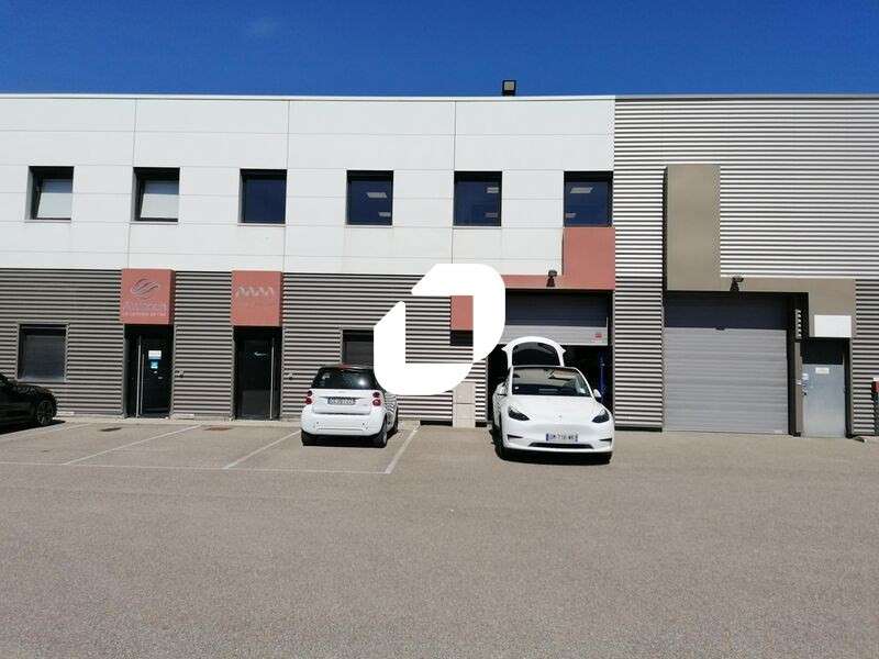 Vente Local d'activité 200m² Saint priest