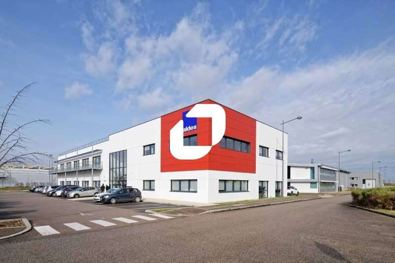 A louer Bureaux 1748m² Saint priest