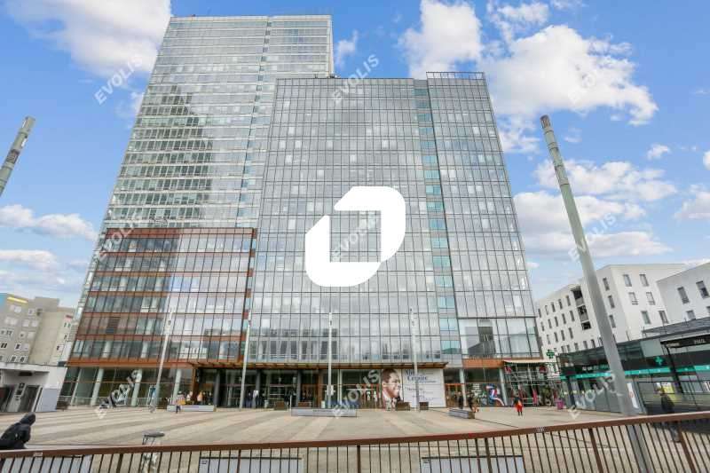 A louer Bureaux 3449m² Montreuil