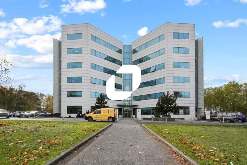 A louer Bureaux 1824m² Villepinte