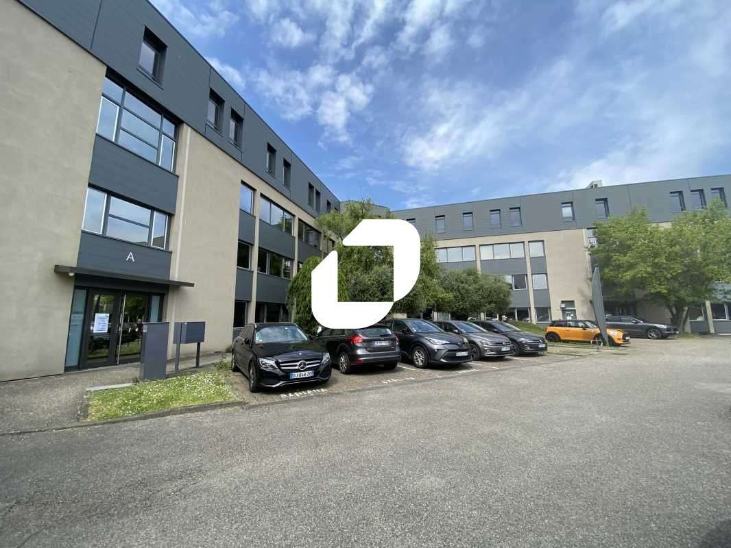 A louer Bureaux 649m² Ecully