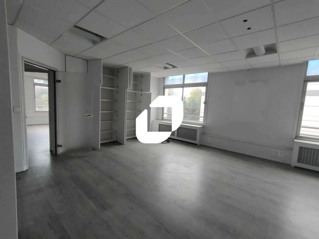 A louer Bureaux 800m² Argenteuil