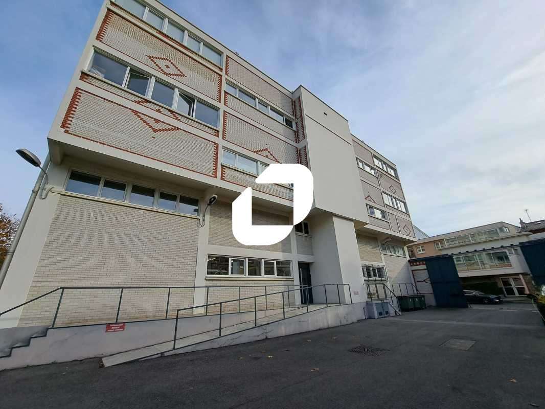 A louer Bureaux 559m² Montreuil