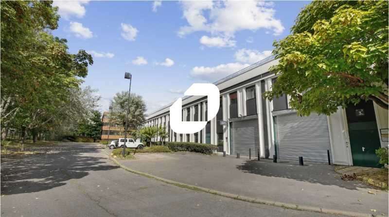 Locaux d'activités proche A86
