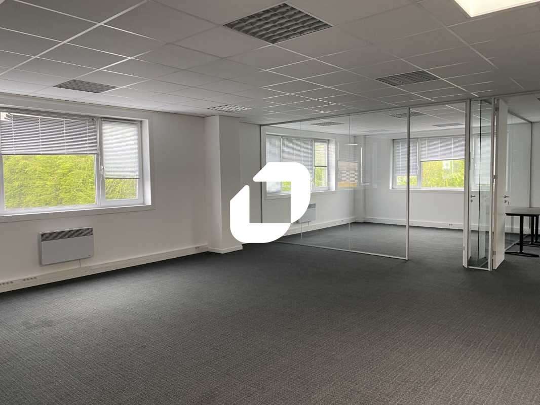 A louer Bureaux 3202m² Roncq