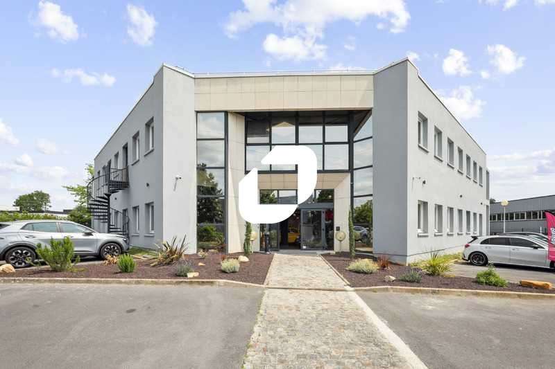 A louer Bureaux 830m² Marcoussis
