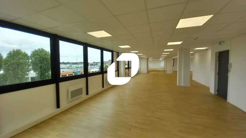A louer Bureaux 245m² Villeneuve d'ascq