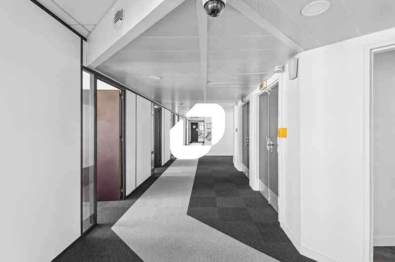 Vente Bureaux 655m² Guyancourt