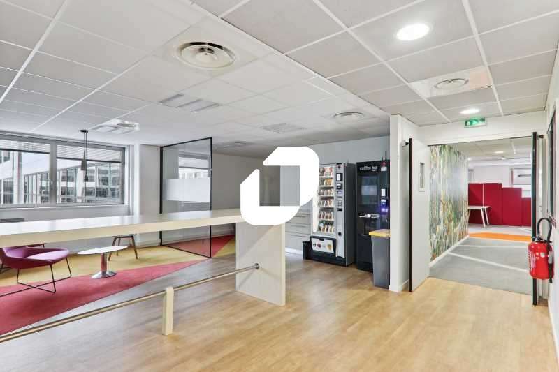 A louer Bureaux 3933m² Noisy le grand
