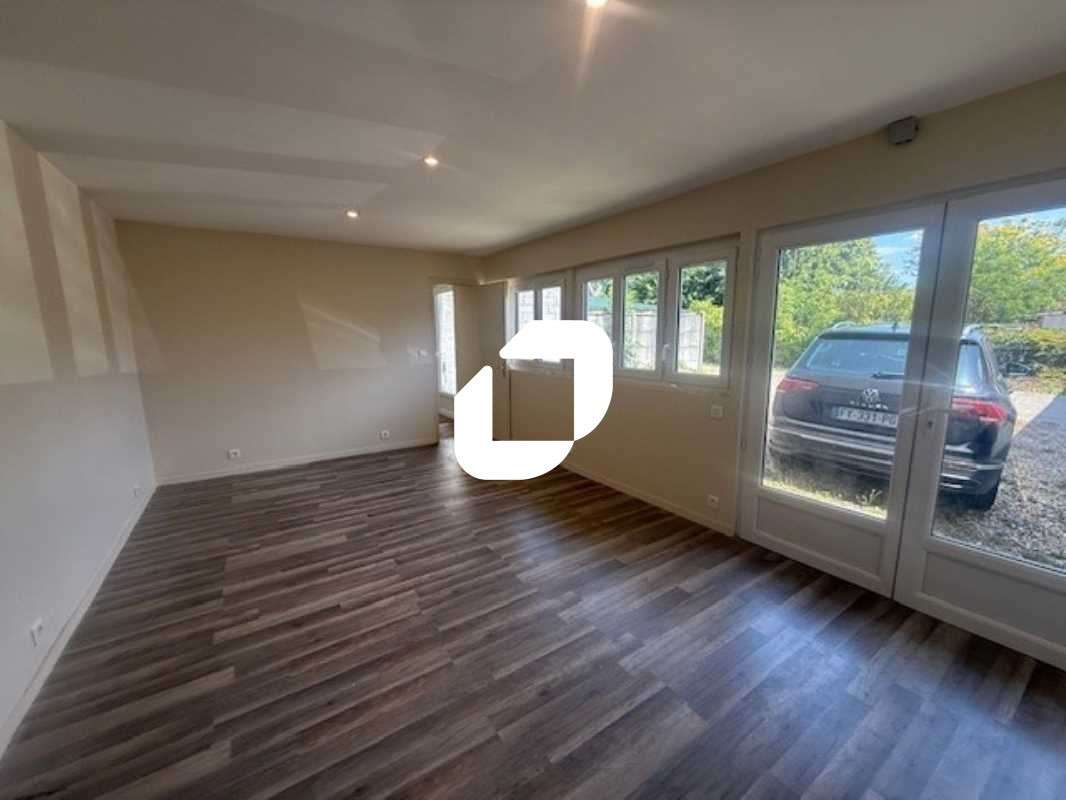 A louer Bureaux 400m² Eragny