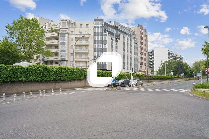 A louer Bureaux 726m² Joinville le pont