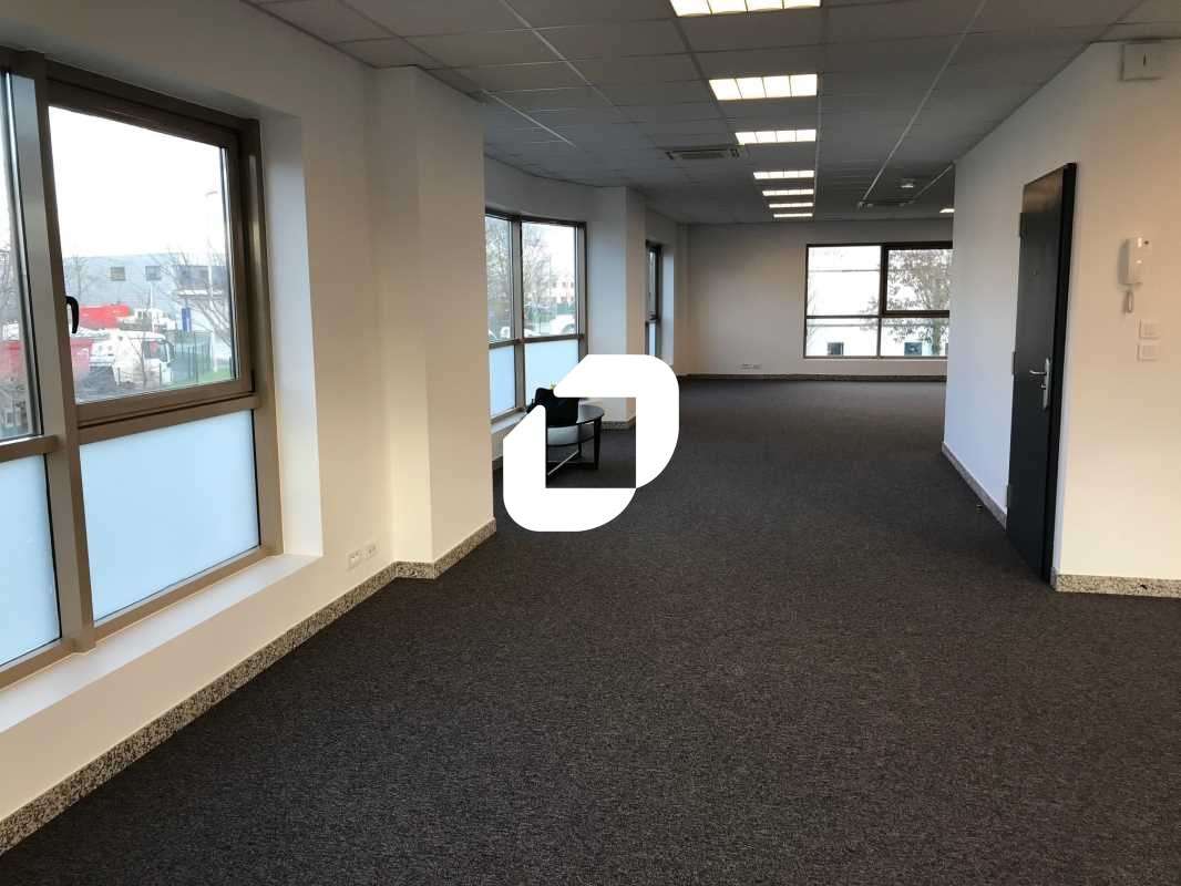 A louer Bureaux 104m² Chelles