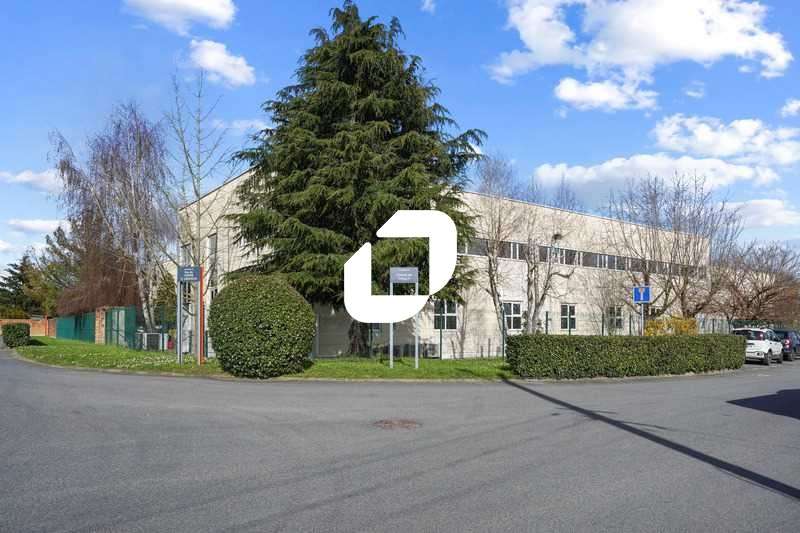 A louer Bureaux 580m² Champlan
