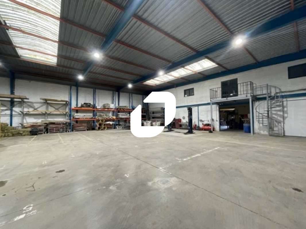 Vente Local d'activité 1259m² Marines