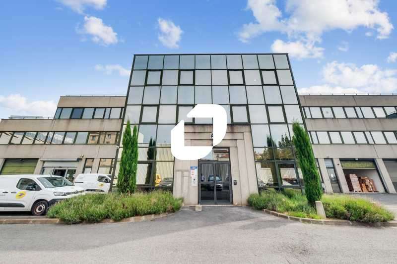 A louer Local d'activité 2205m² Ivry sur seine