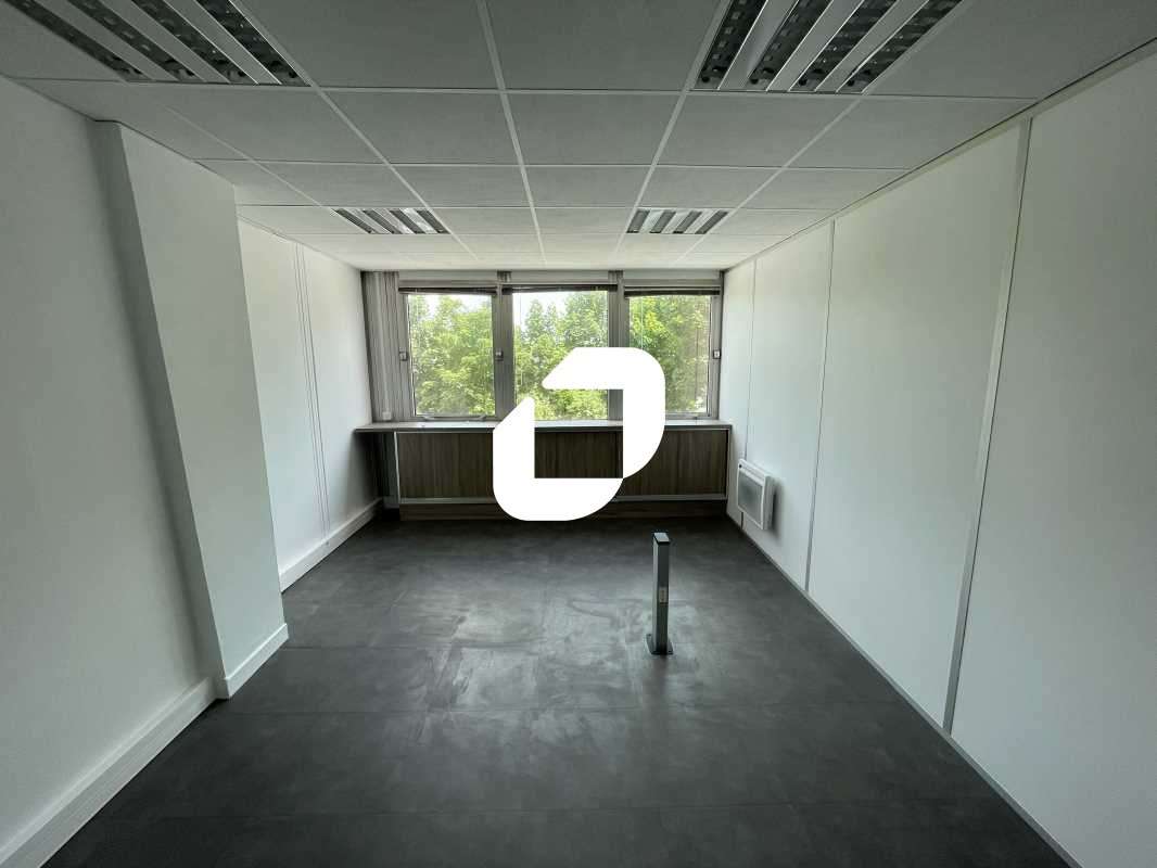 A louer Bureaux 200m² Noisy le grand
