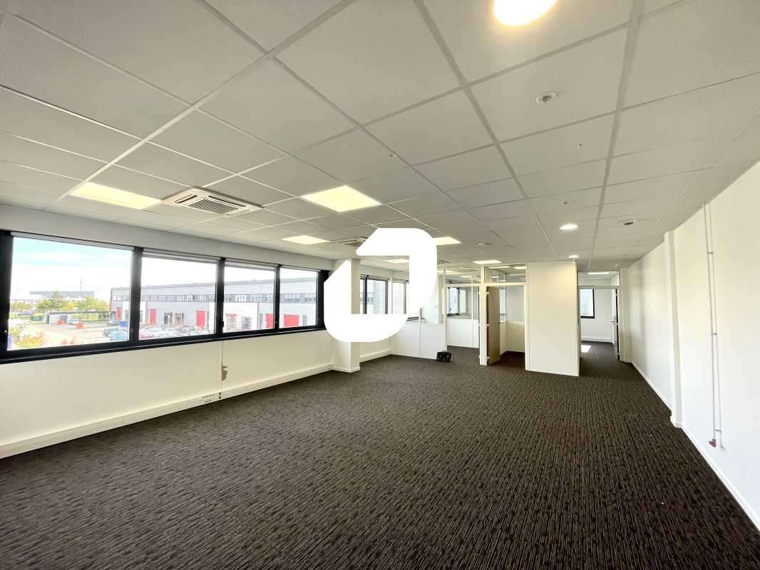 A louer Bureaux 115m² Meyzieu