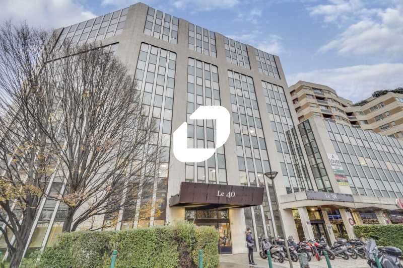 Vente Bureaux 593m² Suresnes